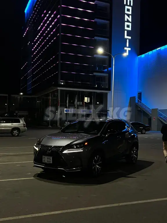 В продаже LexusНХ200Т .