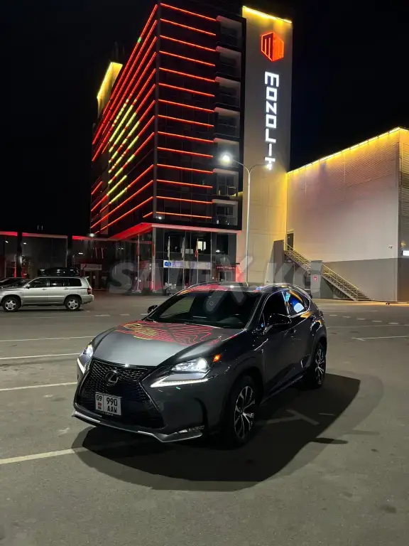 В продаже LexusНХ200Т .